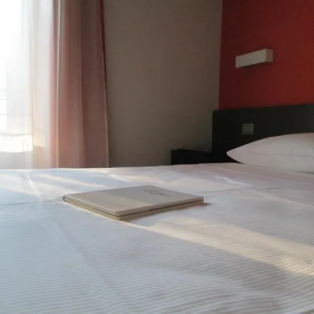 Ξενοδοχείο Valeria 3*