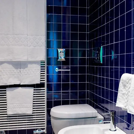 Valeria 빌라 오피시나