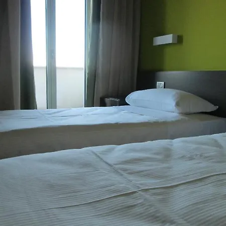 Valeria 빌라 오피시나